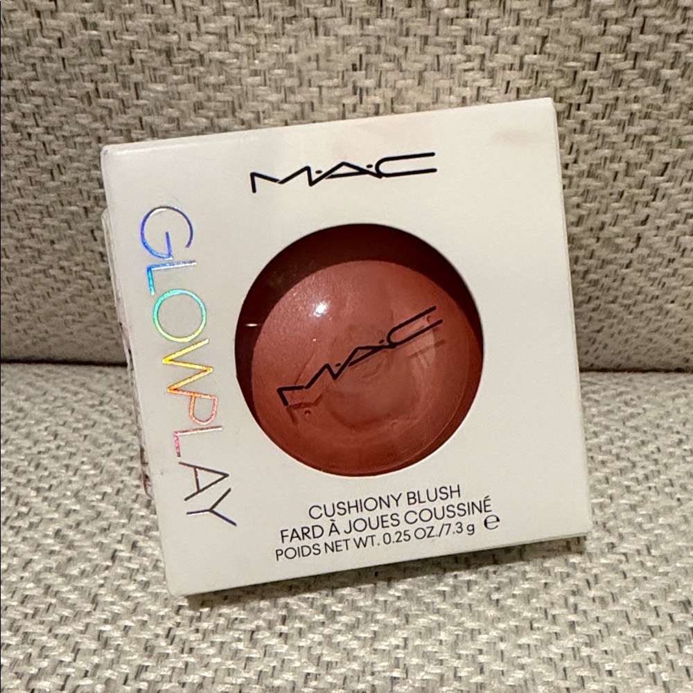 🆕MAC Cosmetics GlowPlay Cushion Blush in Cheer Up